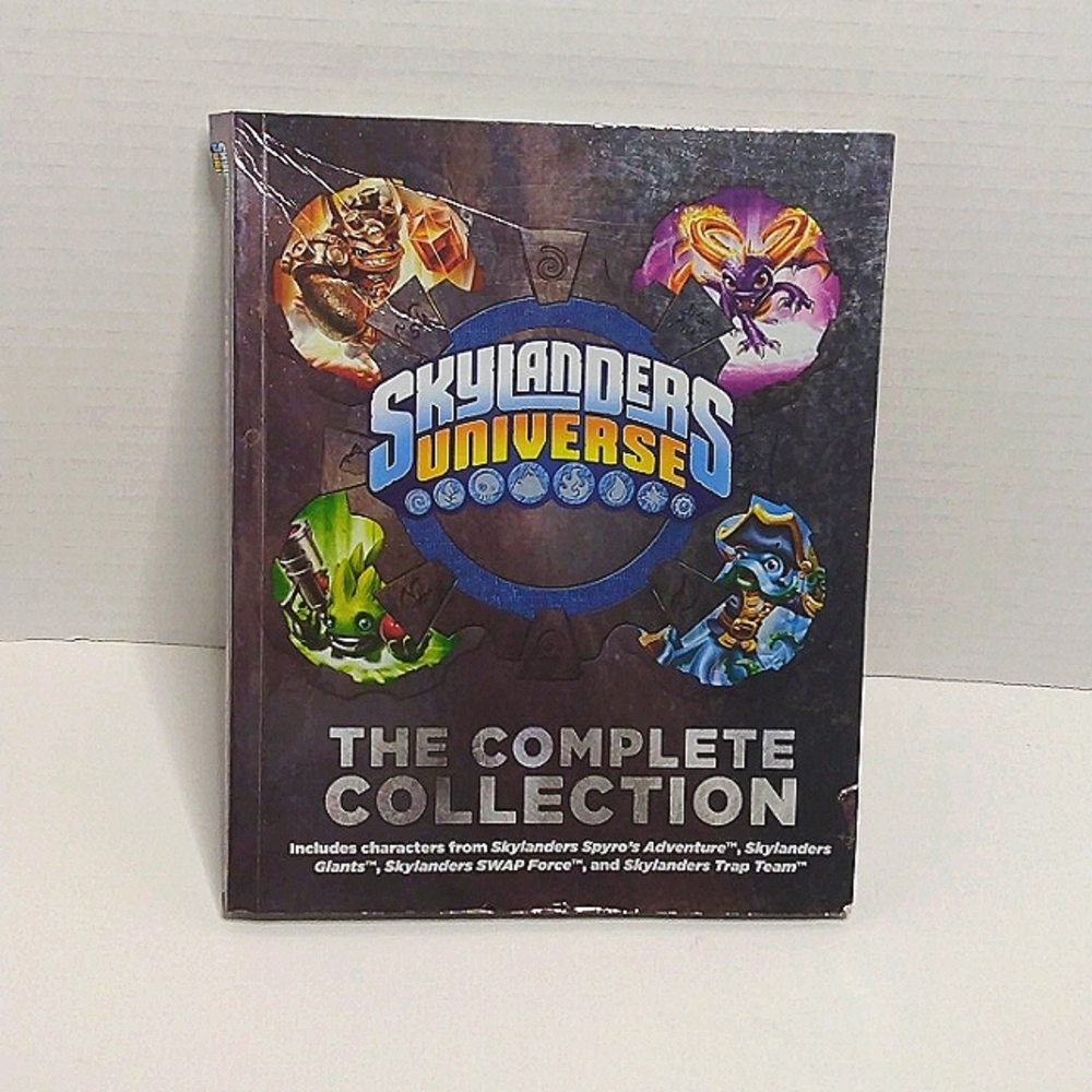 Skylanders Universe the complete collection book
